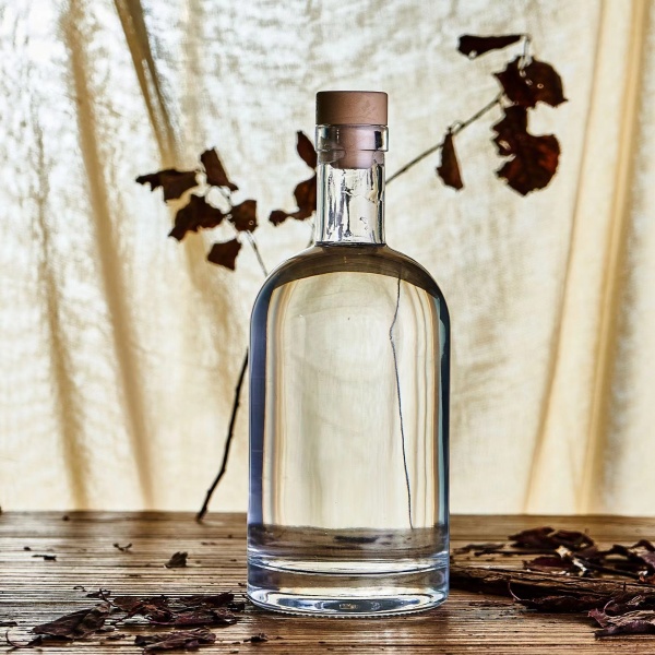 Discover Premium Custom Glass Bottle Solutions with LYL GLASS