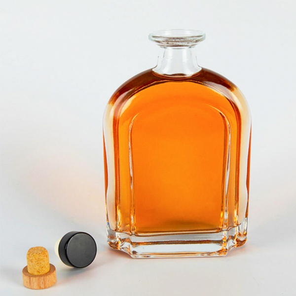 From Concept to Reality: The Complete Manufacturing Process of a Custom Glass Bottle