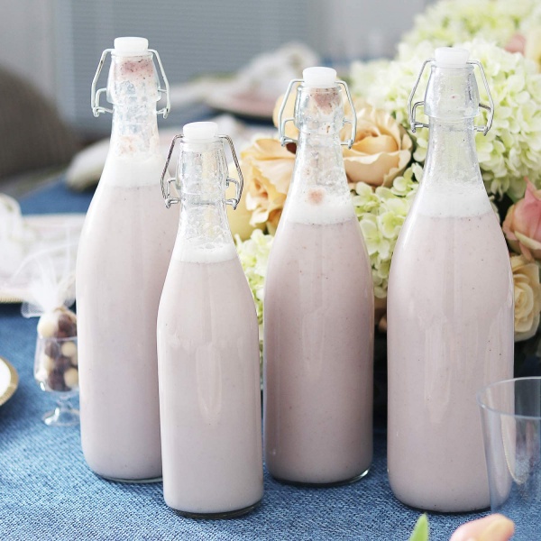 Heavy Glass vs. Lightweight Glass Bottles: Which Is Better for Your Brand?