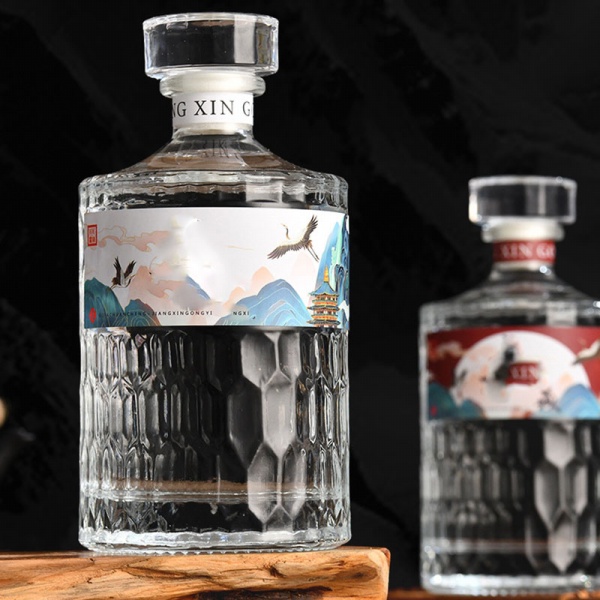 How Premium Glass Bottles Shape Modern Brands with Sustainable Style