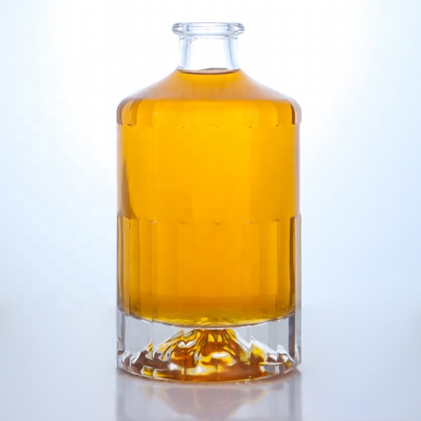 Elevating Brands with Premium Glass Bottles and Sustainable Packaging