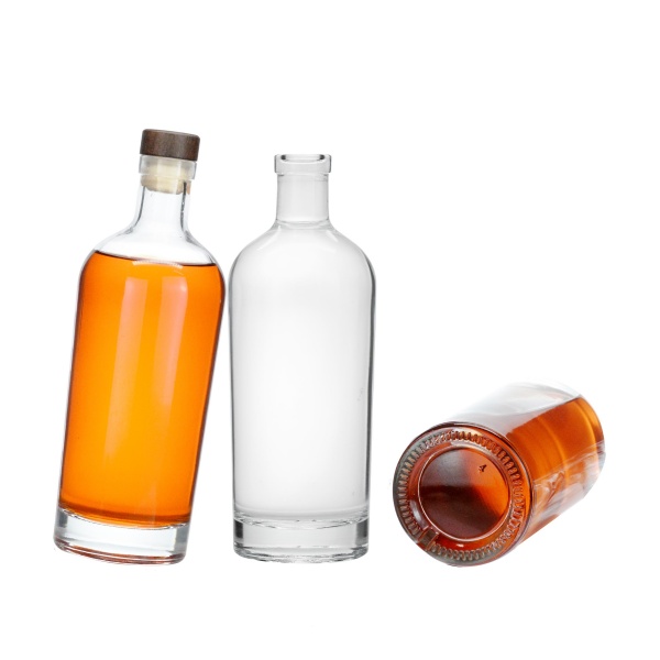 The Rising Value of Premium Glass Bottles in Sustainable and Customized Packaging