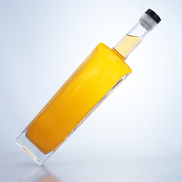 Elevating Brands with Premium Glass Bottles and Eco-Friendly Packaging